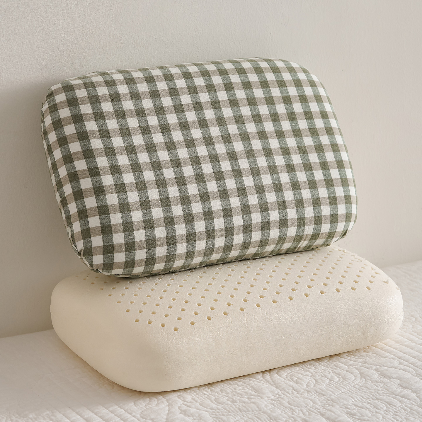 2025新款腰靠乳胶枕面包枕头枕芯 水洗绿