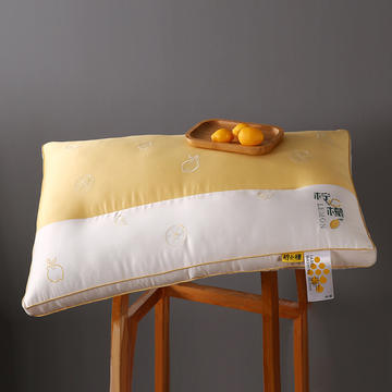 轻奢 柠檬香薰真丝定型分区羽丝绒枕头助眠绗缝成人护颈单人枕芯