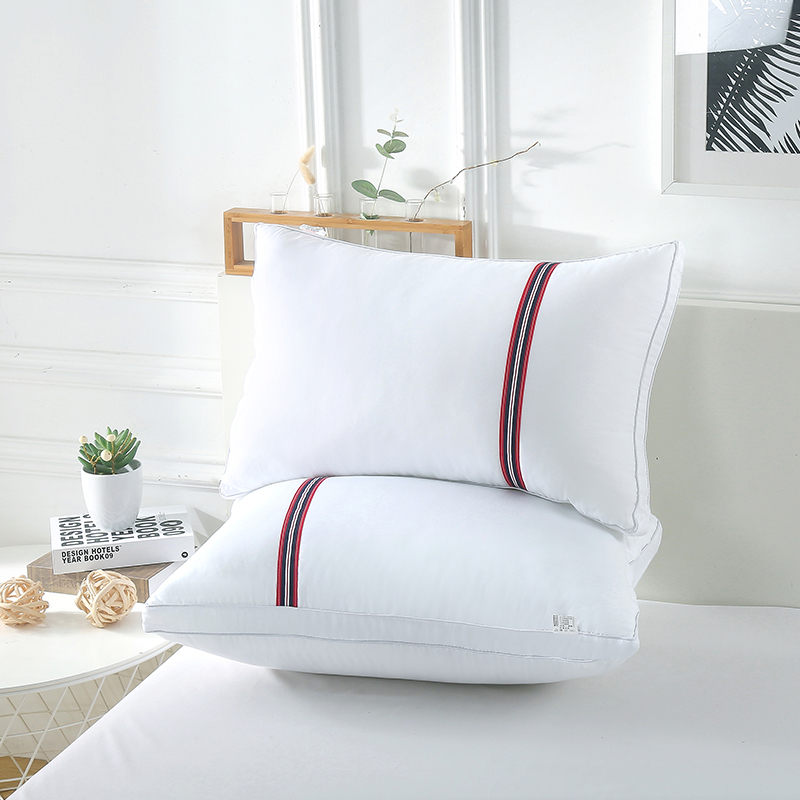 2022新款聚酯纤维枕头 白色枕头（低）48*74cm