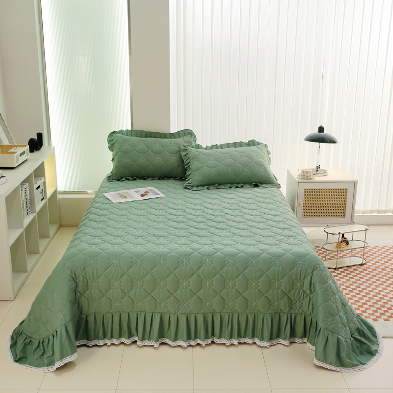 2023新款全棉夹棉纯色印花床盖三件套 180*250cm单床盖（定制） 纯色-浅绿