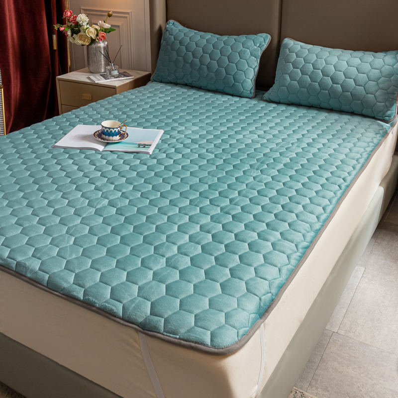 冬季牛奶绒床垫保暖榻榻米床褥租房专用床褥可折叠海绵垫 48*74枕套一对 墨绿